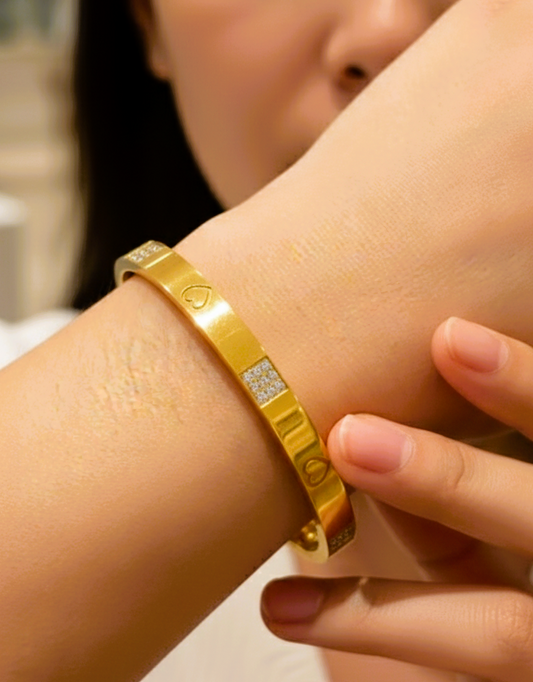 Heart Zircon Thick Bracelet