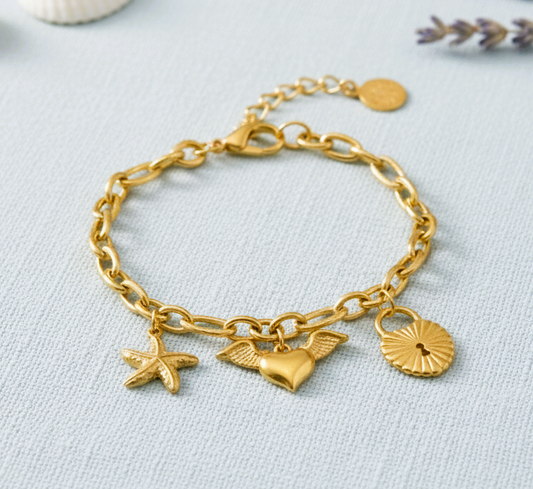 Link Chain Wing Heart Bracelet