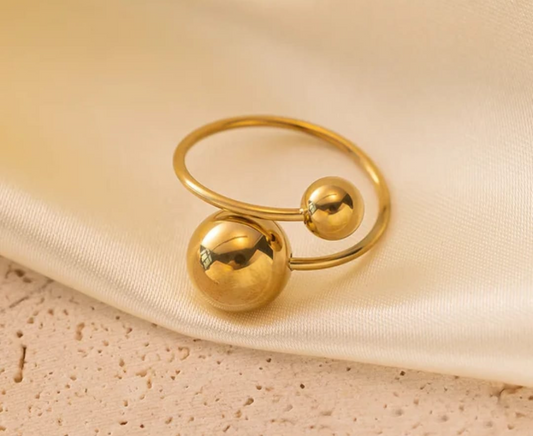Curve Ball Ring