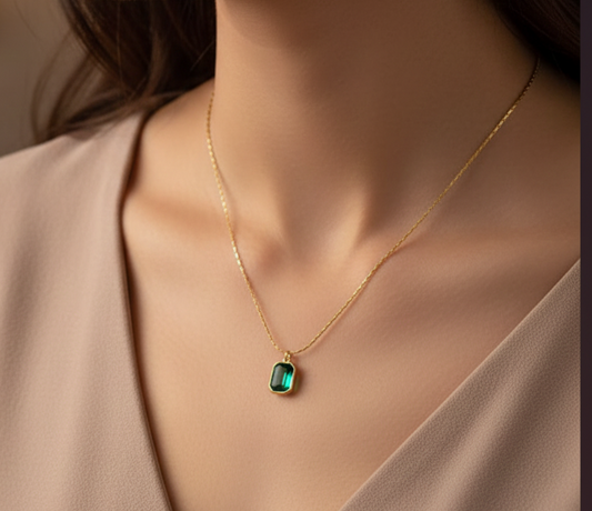 Emerald Green Minimalist Necklace