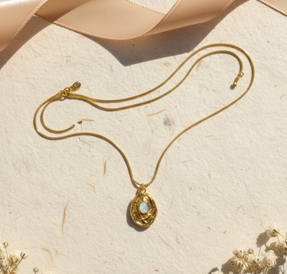 Small Stone Pendant Necklace