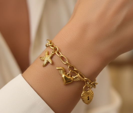 Link Chain Wing Heart Bracelet