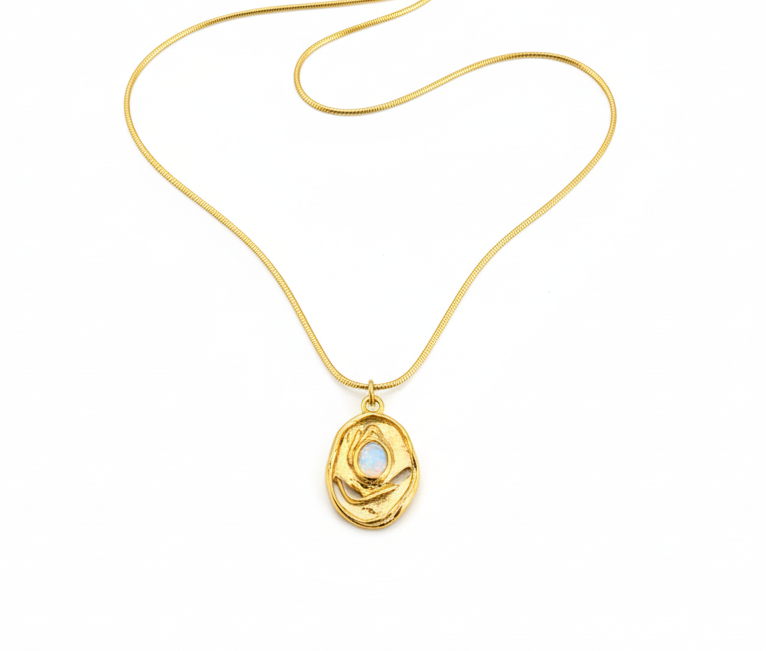 Small Stone Pendant Necklace