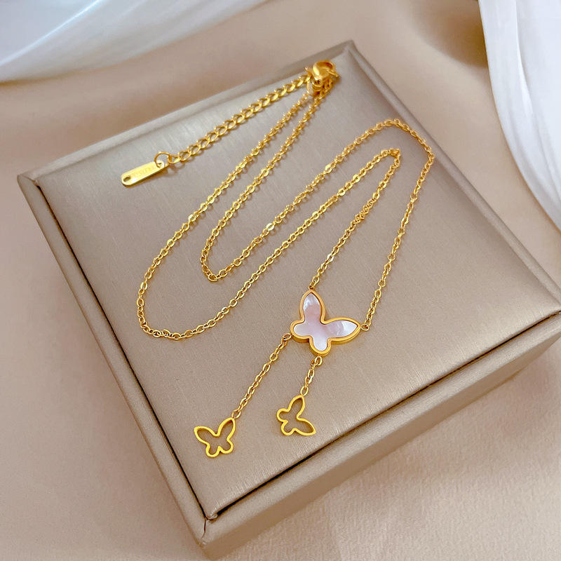 Butterflies Chain